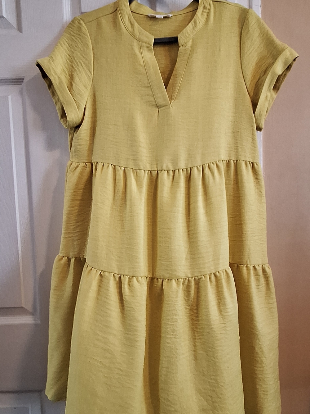 Women's Tiered Casual Short-Sleeve Dress in Mustard Yellow